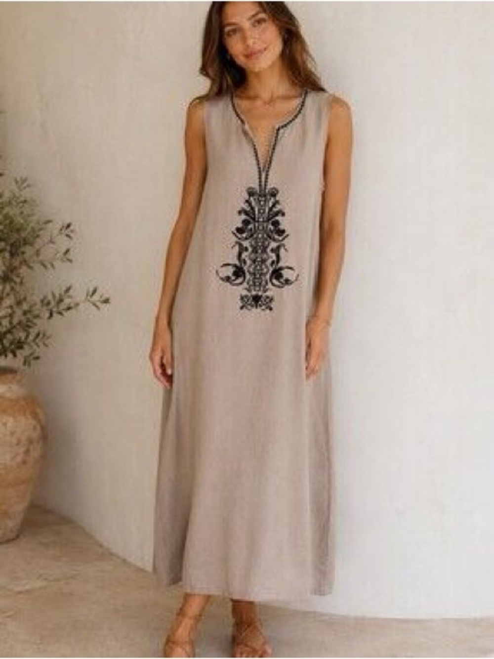 NWT Sigrid Olsen Sleeveless Blush Maxi Dress with Navy Embroidery Size S
